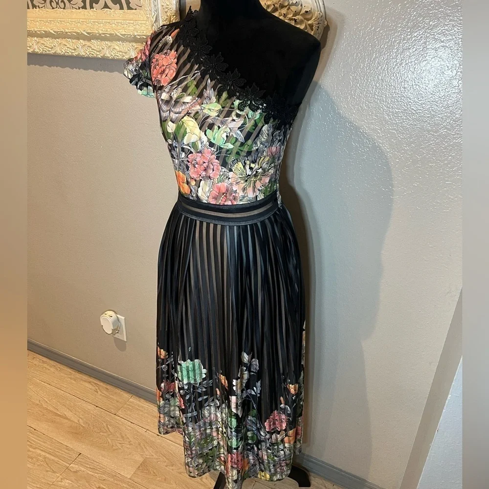 Foxiedox Peach Dress with Floral Accents - Picture 10 of 13